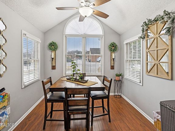 2nd image of 8414 Woodbend Trl