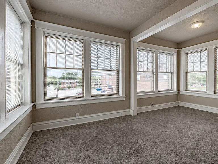 5855 Washington Blvd — Photo 14