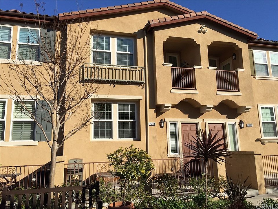 1st image of 2704 Cabrillo Ave