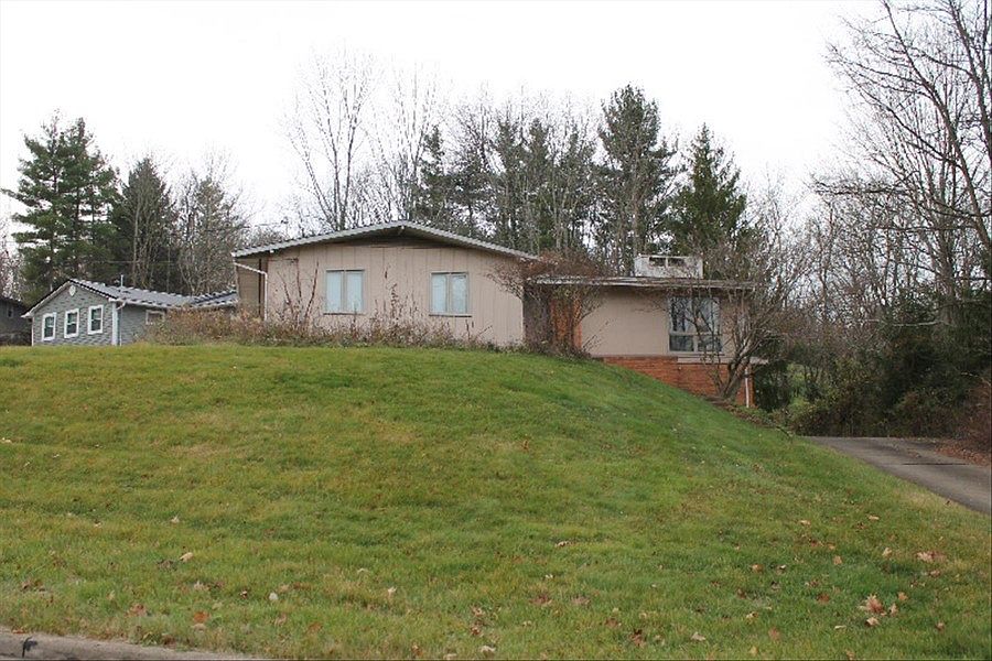 1st image of 107 Merryhill St