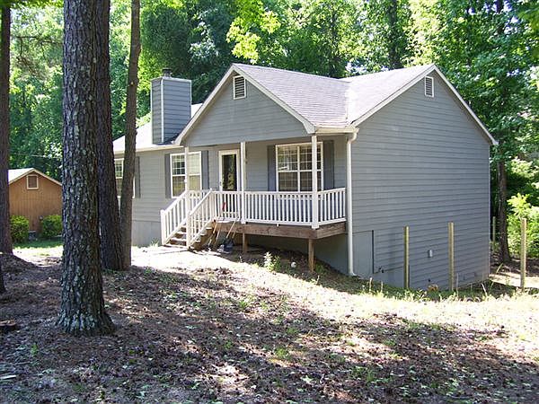 Front side view from street