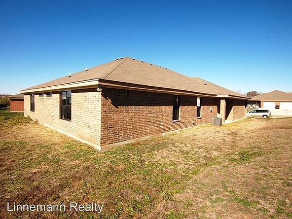 5th image of 3008 Dannen Ct Unit A