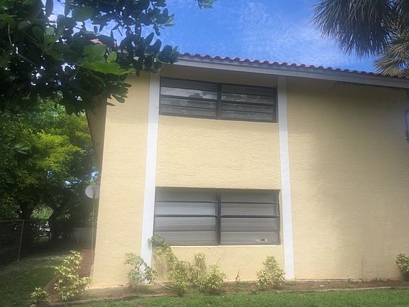 2nd image of 11618 NW 24th Ct