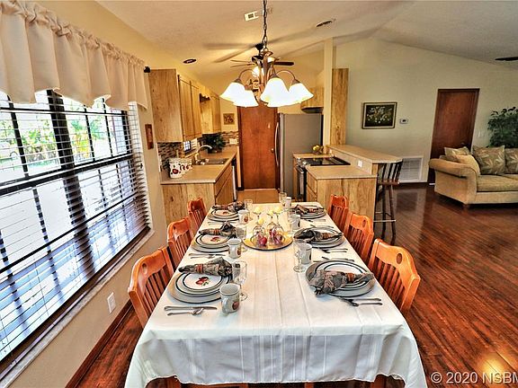 4th image of 2518 Tamarind Dr