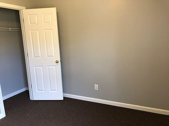 5th image of 4589 Blue River Dr #House