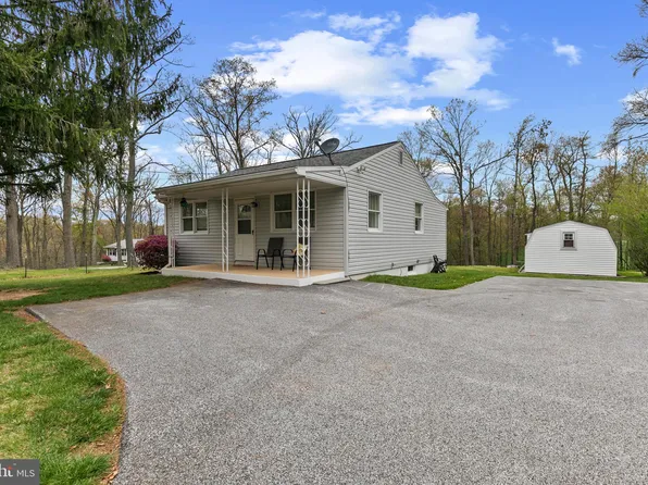 512 Freeland Rd, Freeland, MD 21053