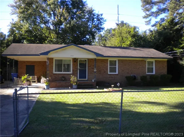 508 Barry Dr, Fayetteville, NC 28314