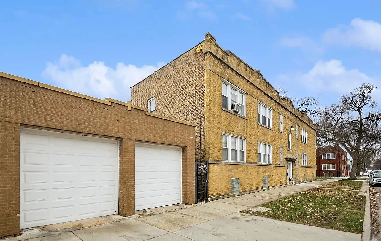 3 bed, 1500 sqft, $1,950 — Photo 1