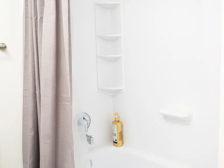 1425 Riverside Cir — Photo 25