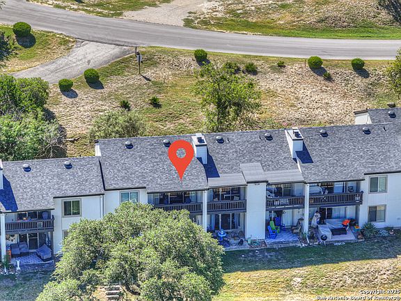 2nd image of 2004 Lakeland Drive #5A