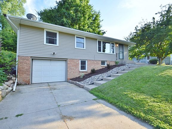 2nd image of 3505 Brookview Dr