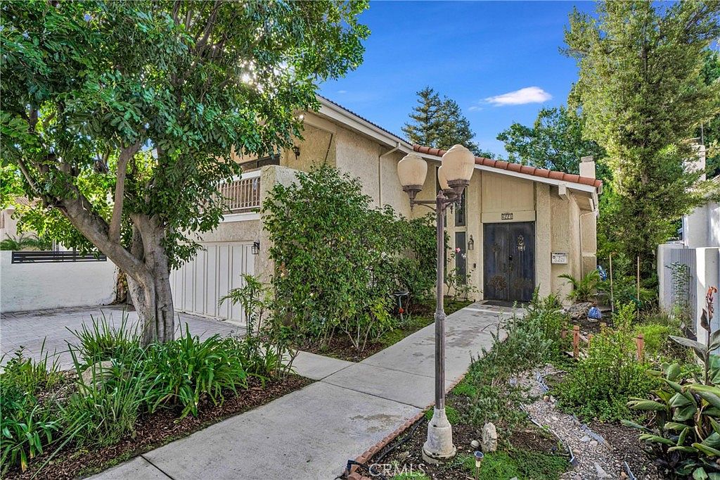 6221 Mammoth Ave, Van Nuys, CA 91401 | Zillow