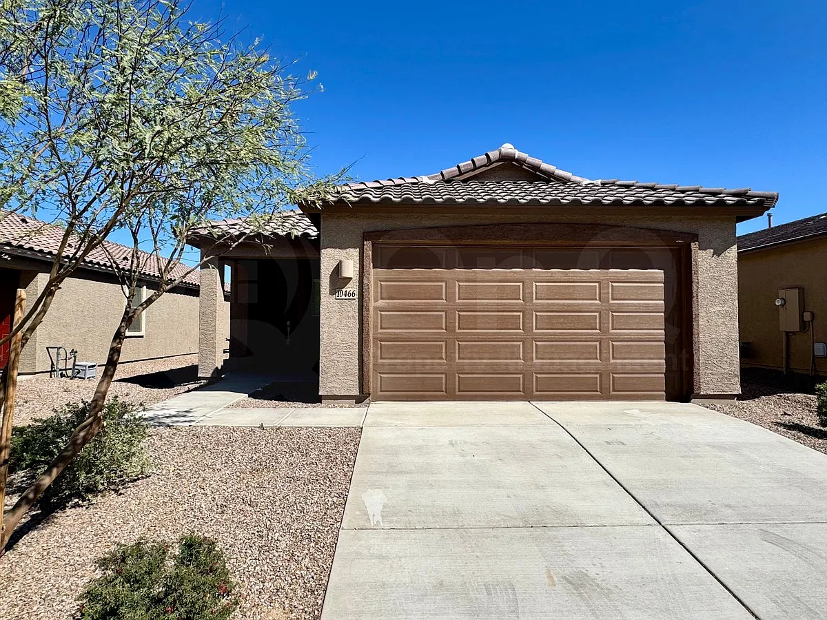4 bed, 2.0 bath, 1630 sqft, $1,945 — Photo 1