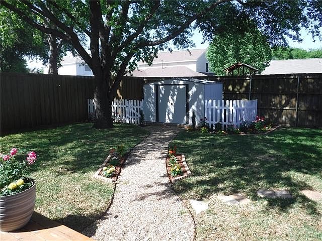 2nd image of 3805 Lofland Ln