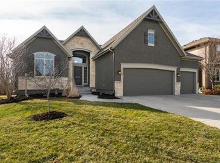 16349 W 165th Ter, Olathe, KS 66062