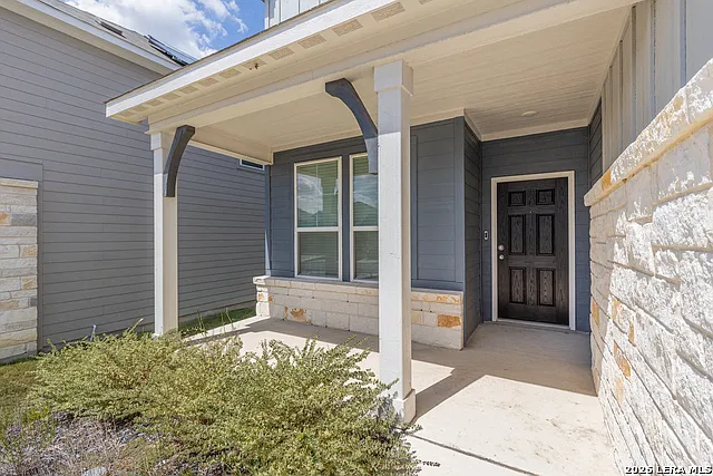 4 bed, 3.0 bath, 2595 sqft, $2,000 — Photo 4