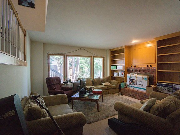 4th image of 16148 NE 42nd Ct