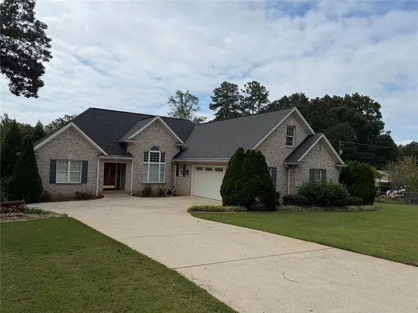 3815 Hilldale Rd, Oakwood, GA 30566