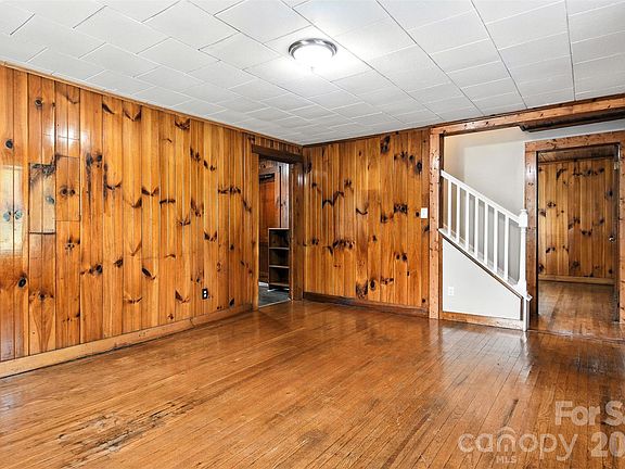 5th image of 3544 6th Street Dr NW
