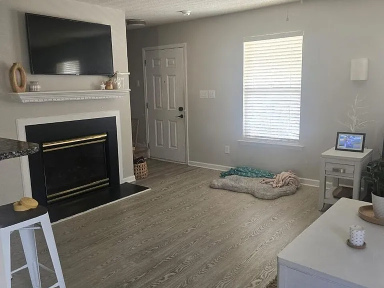 815 Homestead Park Dr — Photo 7