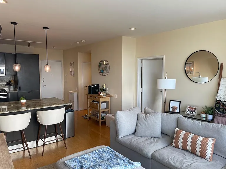 510 W Erie St #1304 — Photo 12