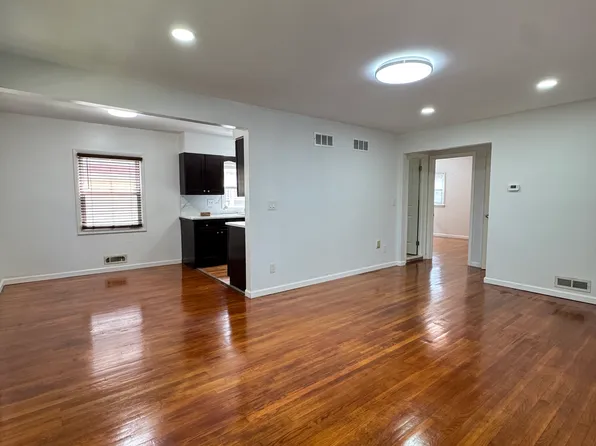 36 Pacific Ave, Staten Island, NY