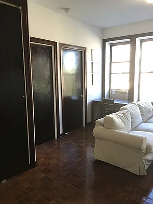 Rented by Aimee Grodanz, LREB | media 17