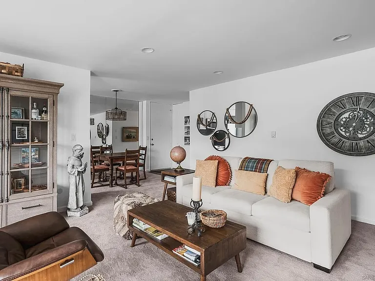 6455 La Jolla Blvd #246 — Photo 5