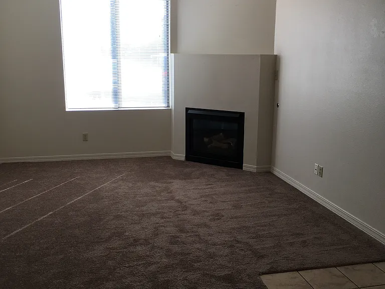 4249 Sabana Loop SE #B — Photo 2