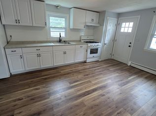122 Beacon St, Lowell, MA 01850