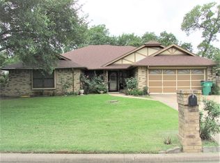 1318 Prairie Wind Blvd, Stephenville, TX 76401