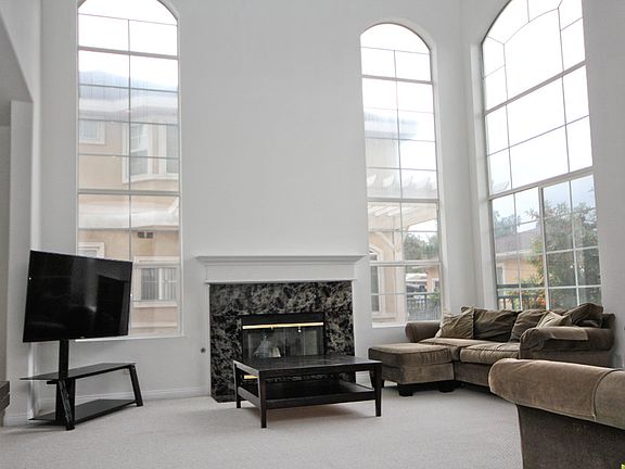 2nd image of 343 Peach St APT B