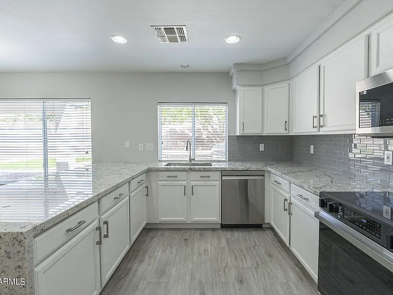 6326 W El Cortez Pl — Photo 20