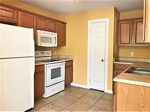 505 W Forest Dr — Photo 2
