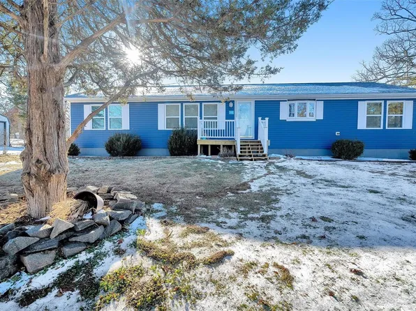 3808 E Point Dr, De Soto, MO 63020