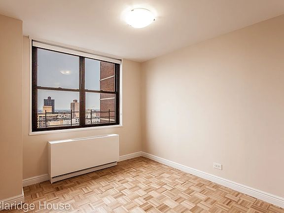 3rd image of 201 E 87th St APT 24K