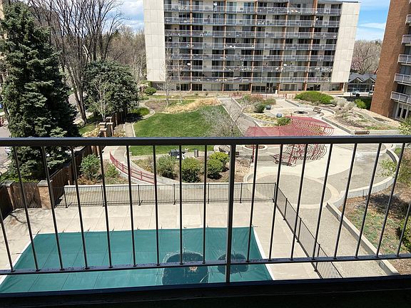 Outdoor pool and bbq area