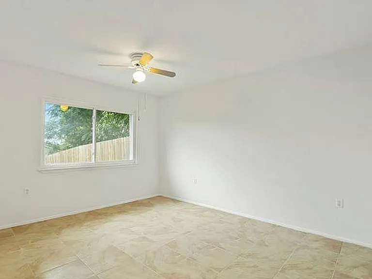 8412 Clear Mdw — Photo 13