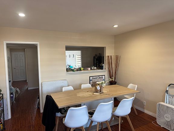 3rd image of 17011 S Berendo Ave