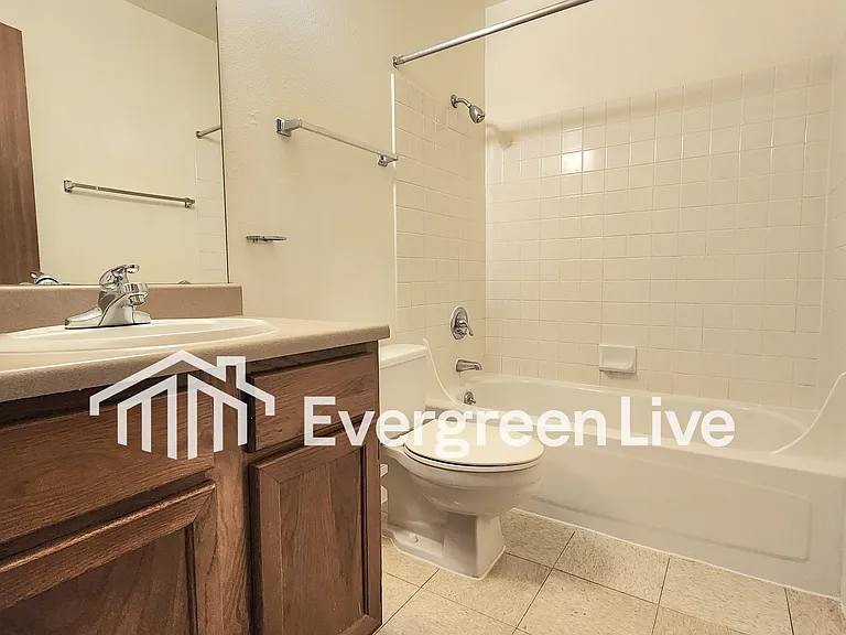 224 Raven Dr — Photo 17