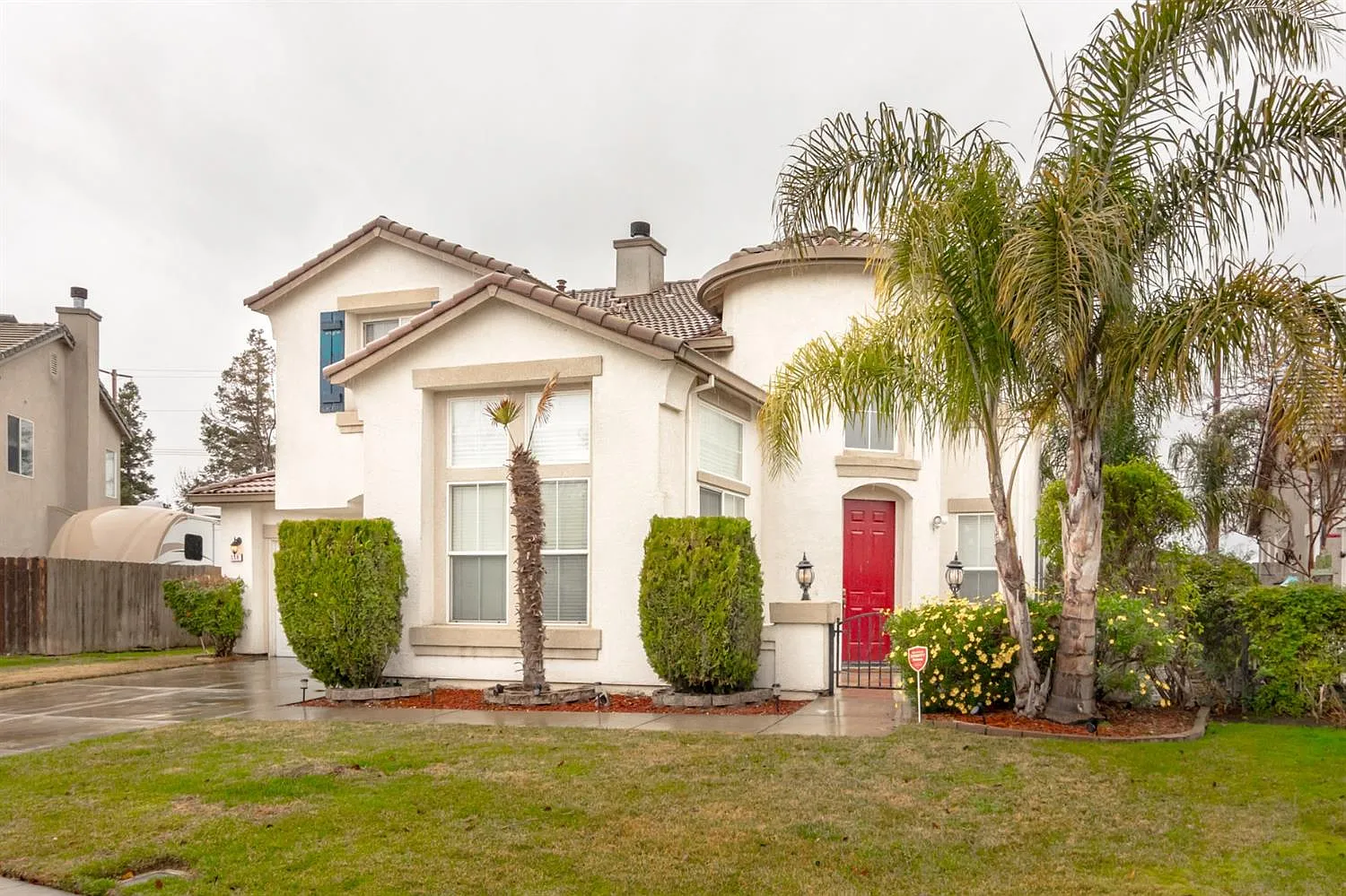 559 Fribourg Ln photo 1