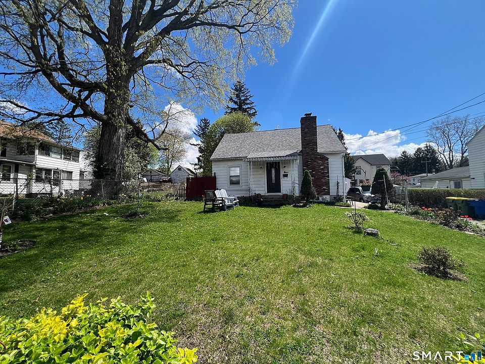 1st image of 1683 Baldwin Street