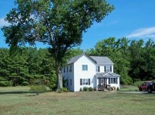 1473 Mundy Point Rd, Callao, VA 22435