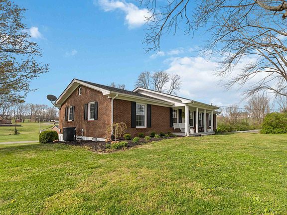 4th image of 102 Sherwood Dr