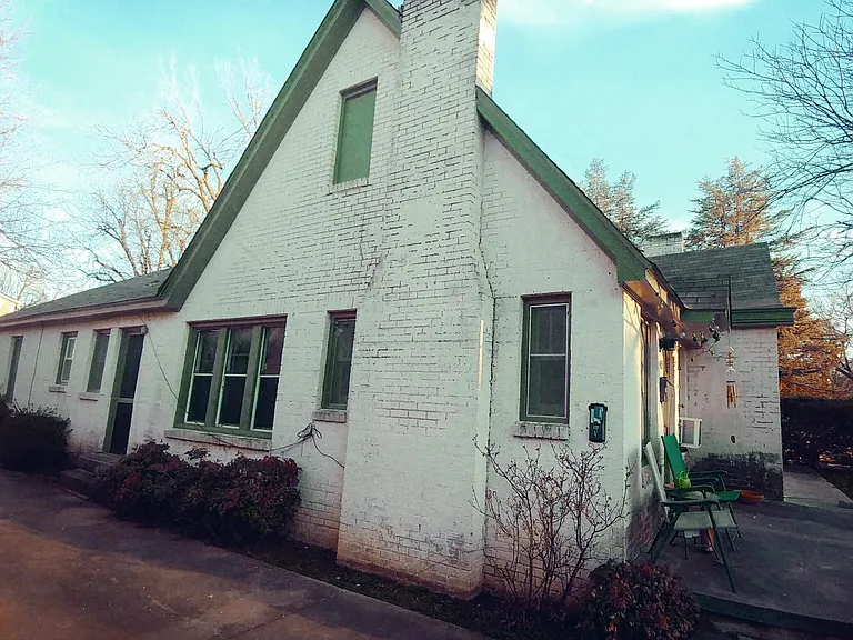417 Chautauqua Ave — Photo 13