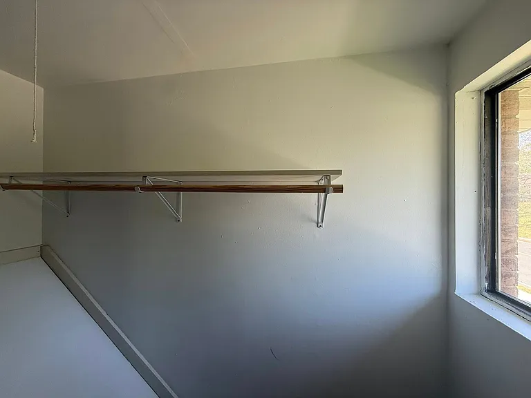 666 Middle Tpke E — Photo 18