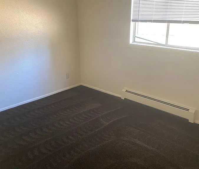 281 Riverbend Rd #1-4-3 — Photo 9