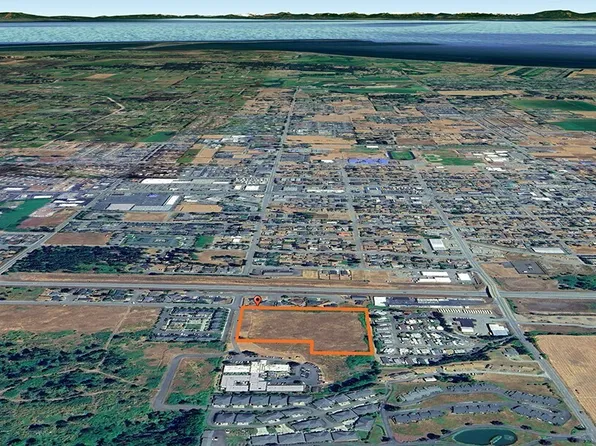 900 Ave S 5th Ave, Sequim, WA 98382