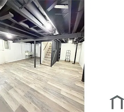 7324 Pierson St — Photo 12