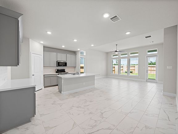 5th image of 1718 Forest Mist Dr